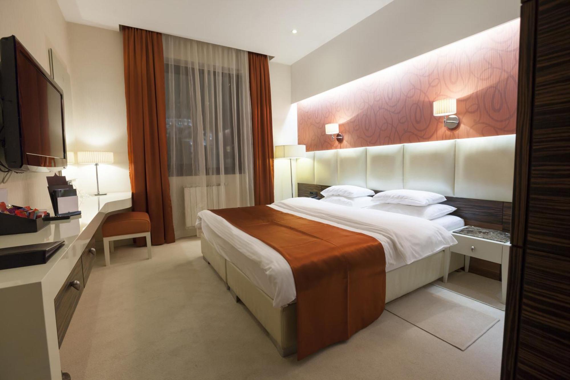 Airport Delhi Aerocity Inn Plaza New Delhi Buitenkant foto